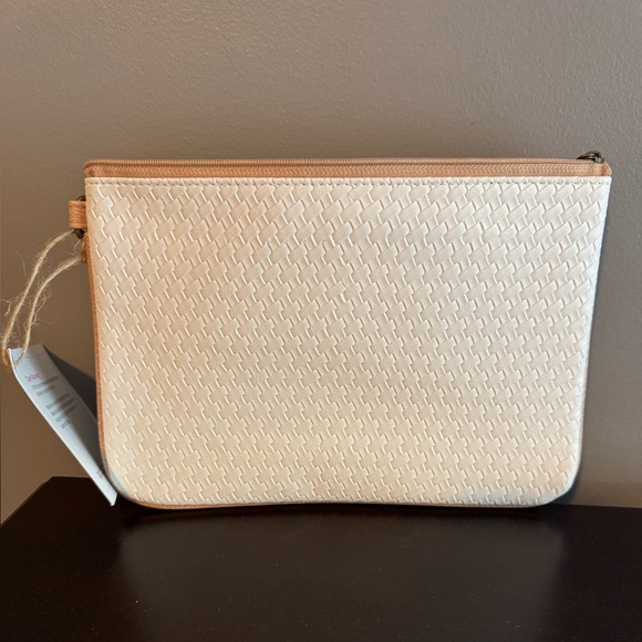 thirty-one Handbags - Thirty-One Cream Woven Zipper Pouch